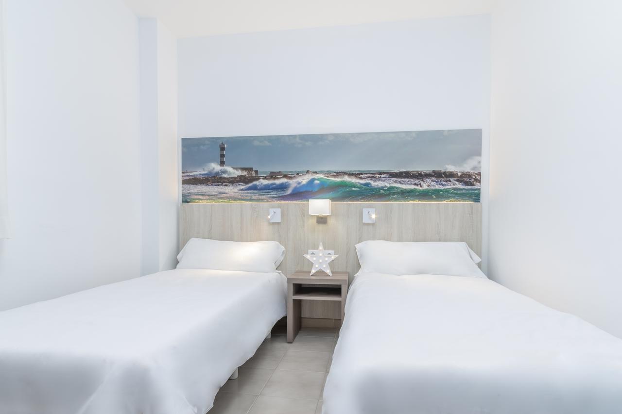 Apartamentos Lago Colonia de Sant Jordi Ngoại thất bức ảnh