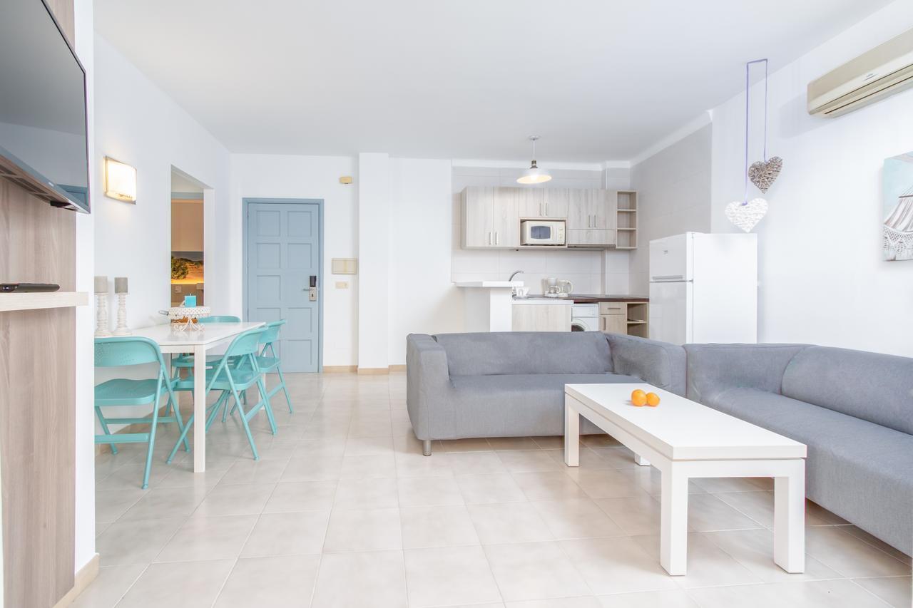Apartamentos Lago Colonia de Sant Jordi Ngoại thất bức ảnh