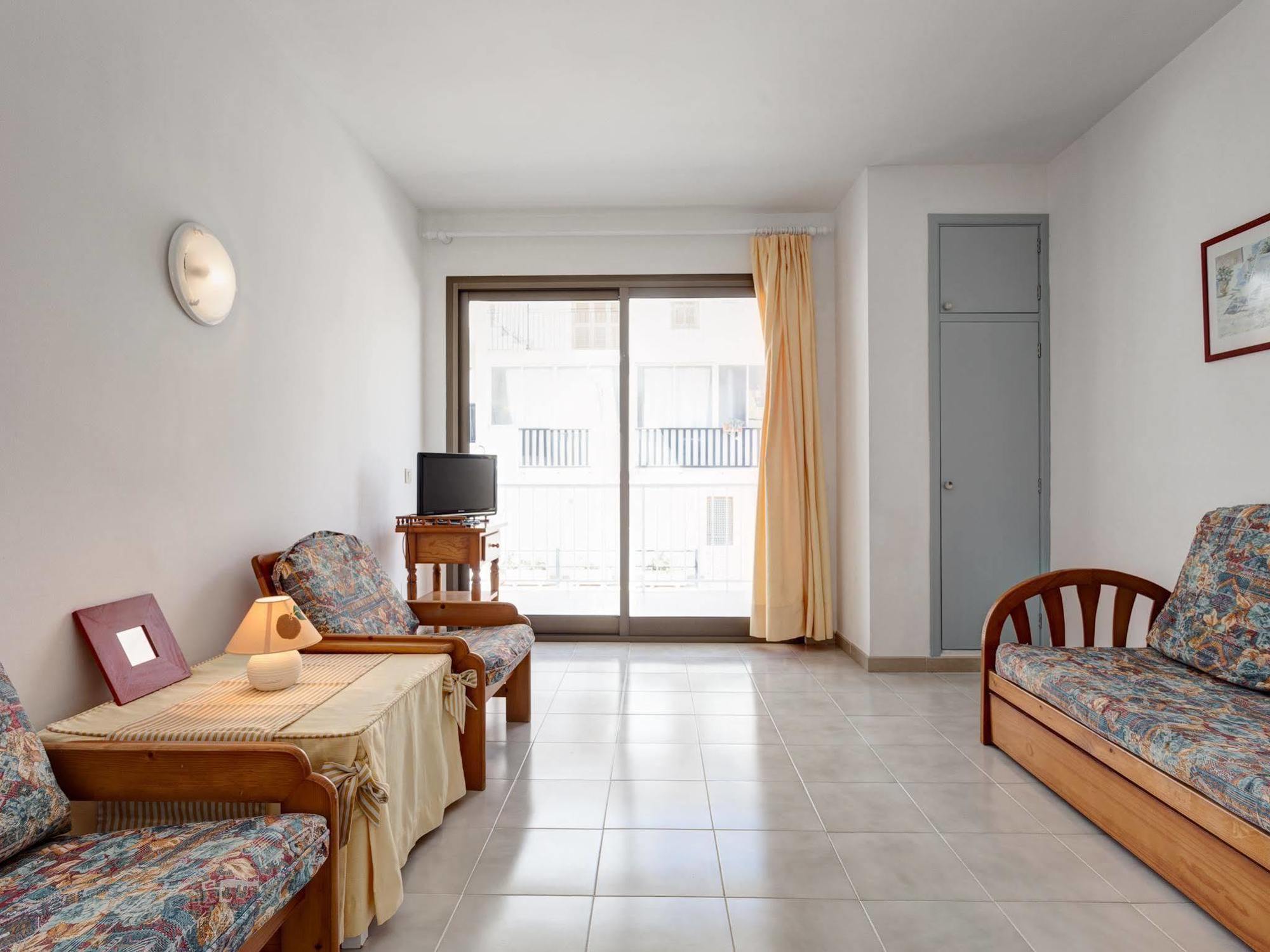 Apartamentos Lago Colonia de Sant Jordi Ngoại thất bức ảnh
