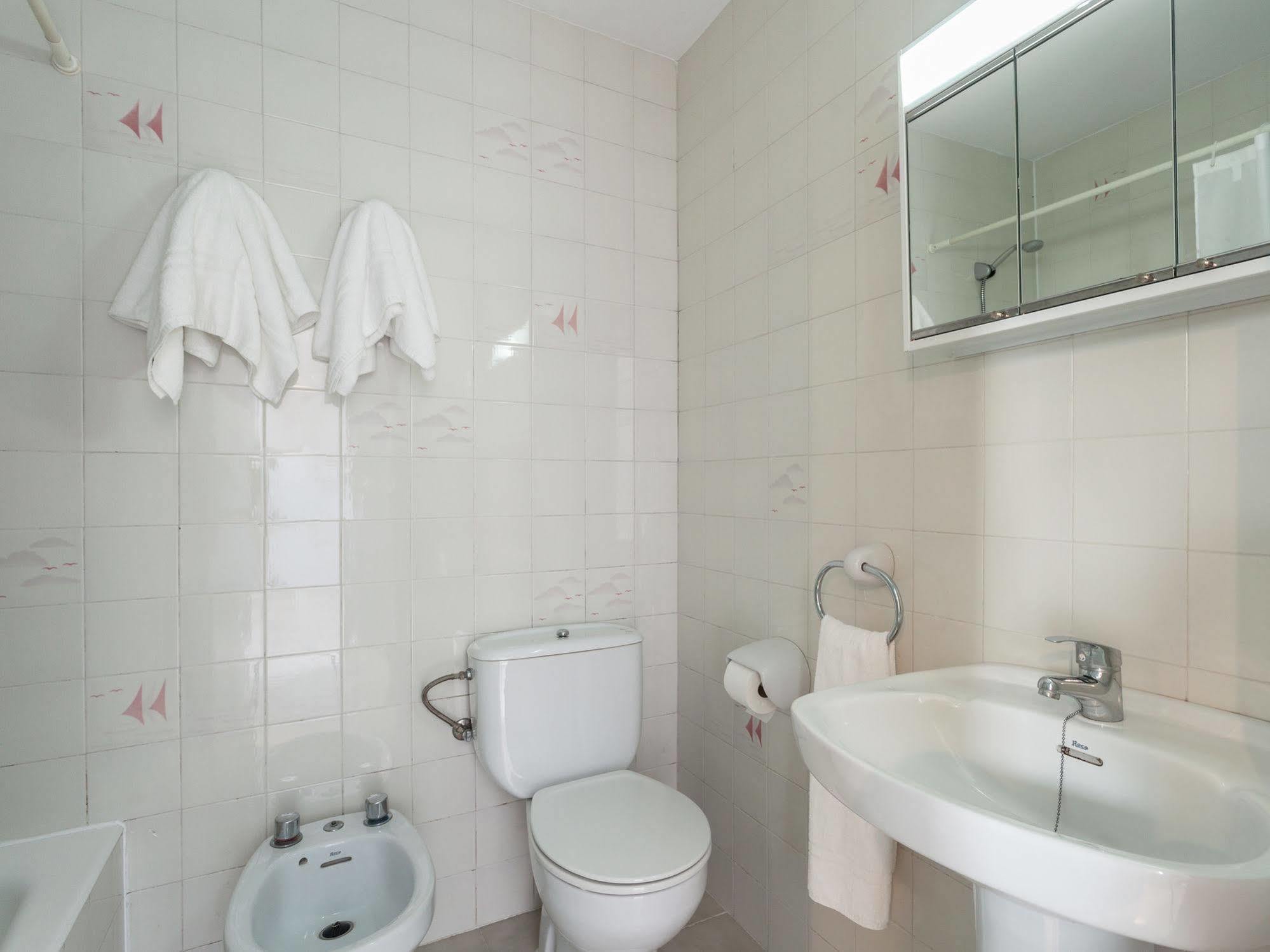 Apartamentos Lago Colonia de Sant Jordi Ngoại thất bức ảnh